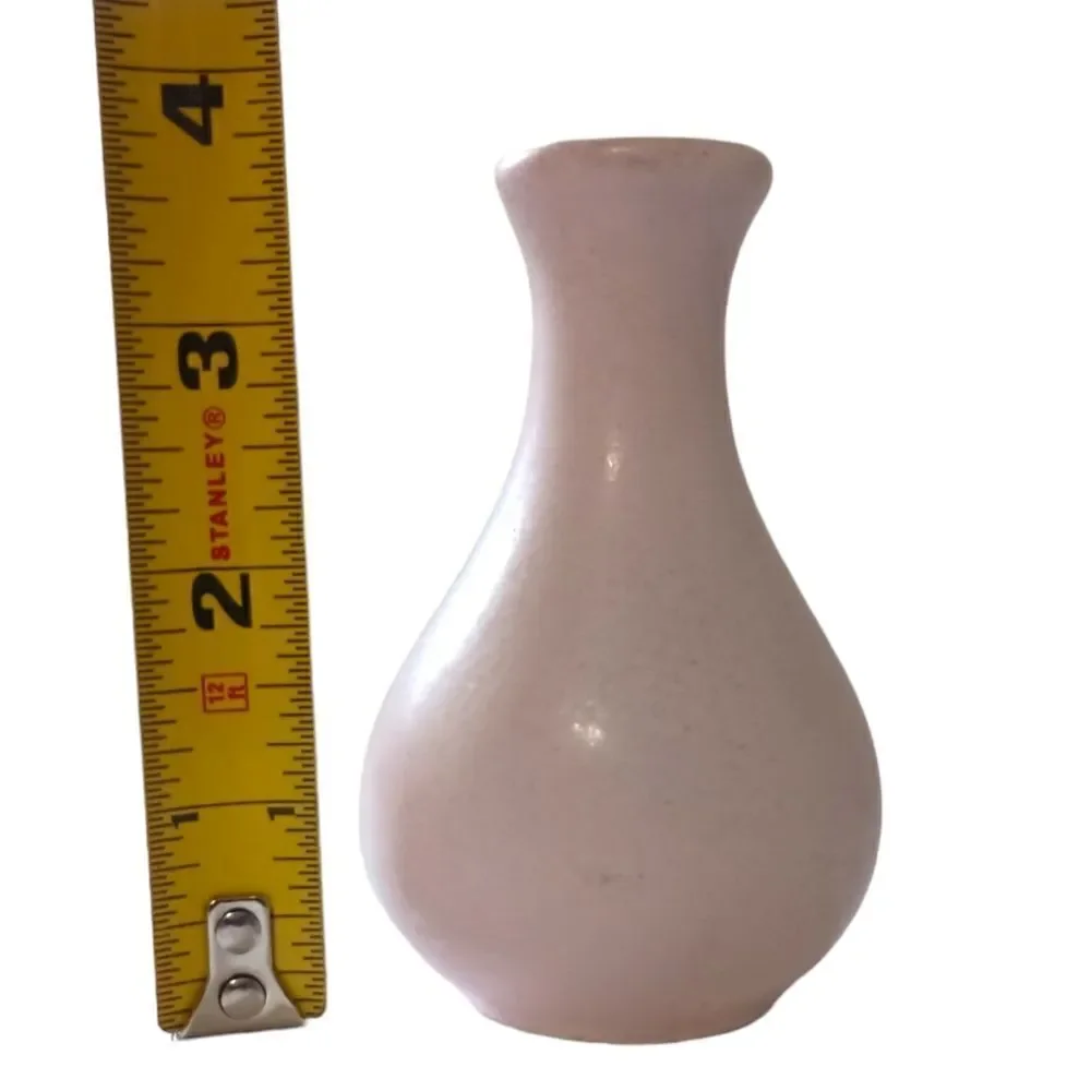 Camark Pottery Teardrop Bud Vase Art Deco Pale Pink Bulb Minimalist Farmhouse - Picture 3 of 14